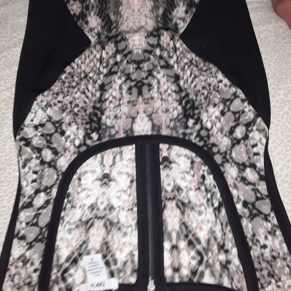 Bar||| dress New unique detailing form fitting lg